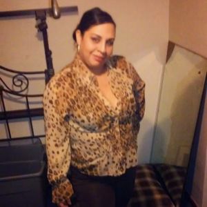 Meet your Posher, Elizabeth